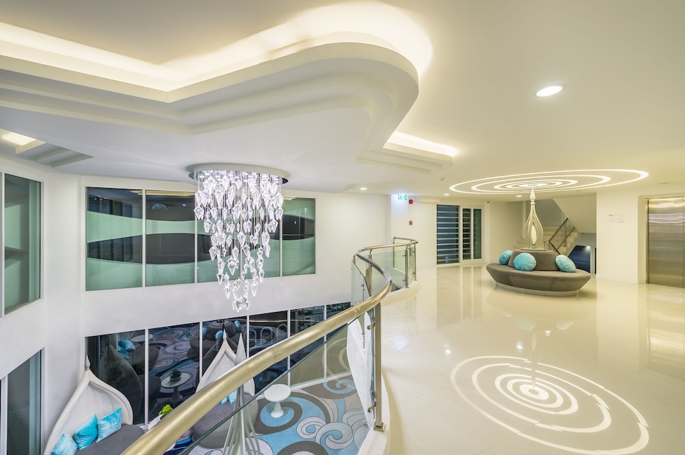 Anajak Bangkok Hotel 7/70