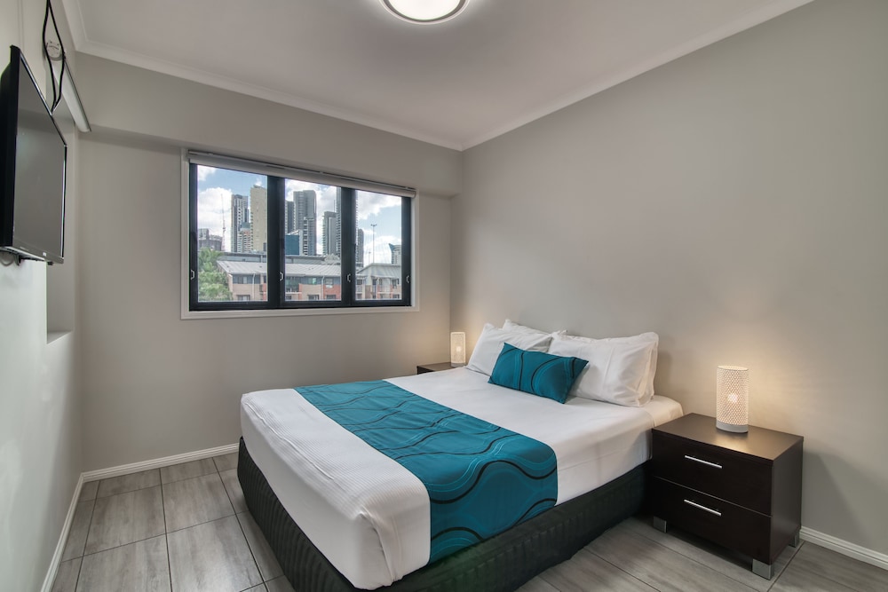 1 BEDROOM, APARTMENT