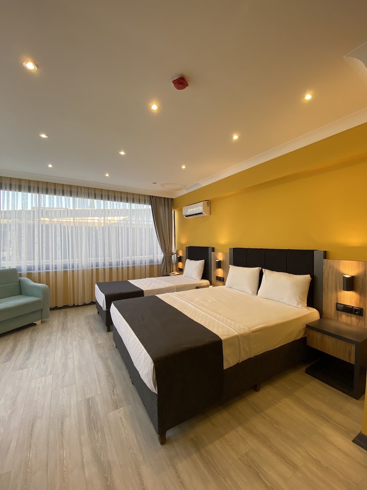 Roy Otel Akcay 19/50