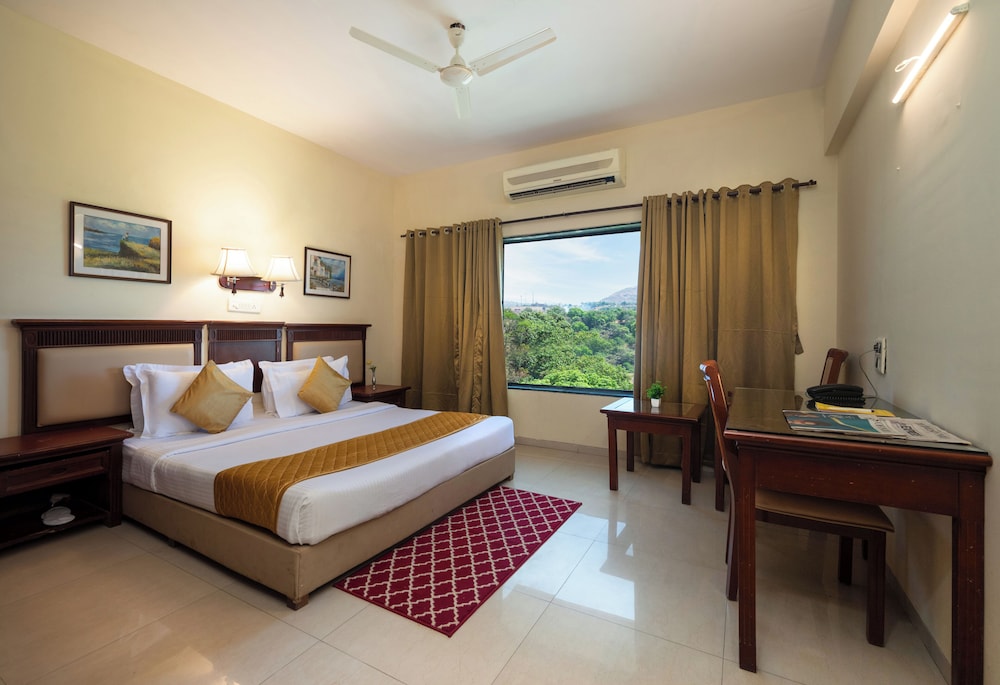 Mystic Valley Spa Resort 12/50