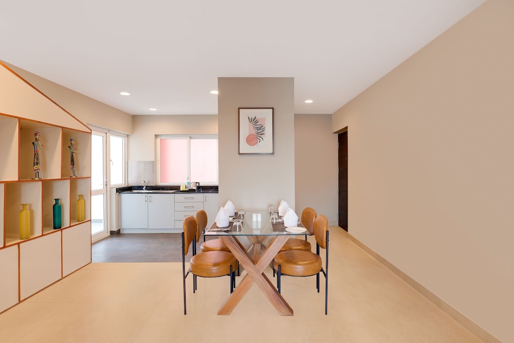 Royal Orchid Suites 15/58