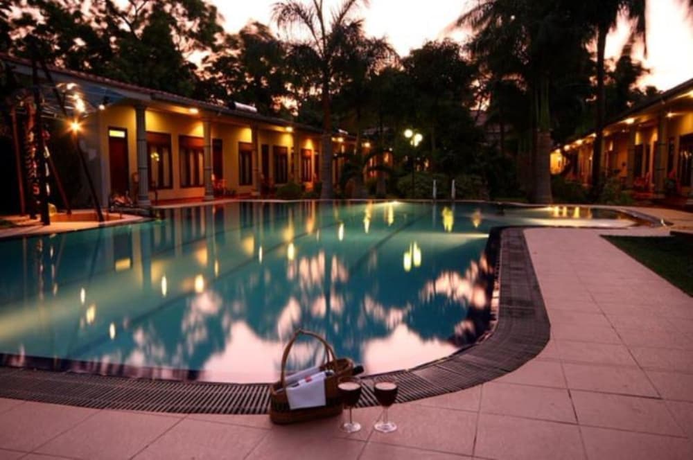 Chaarya Resort & Spa By Chandrika photo5