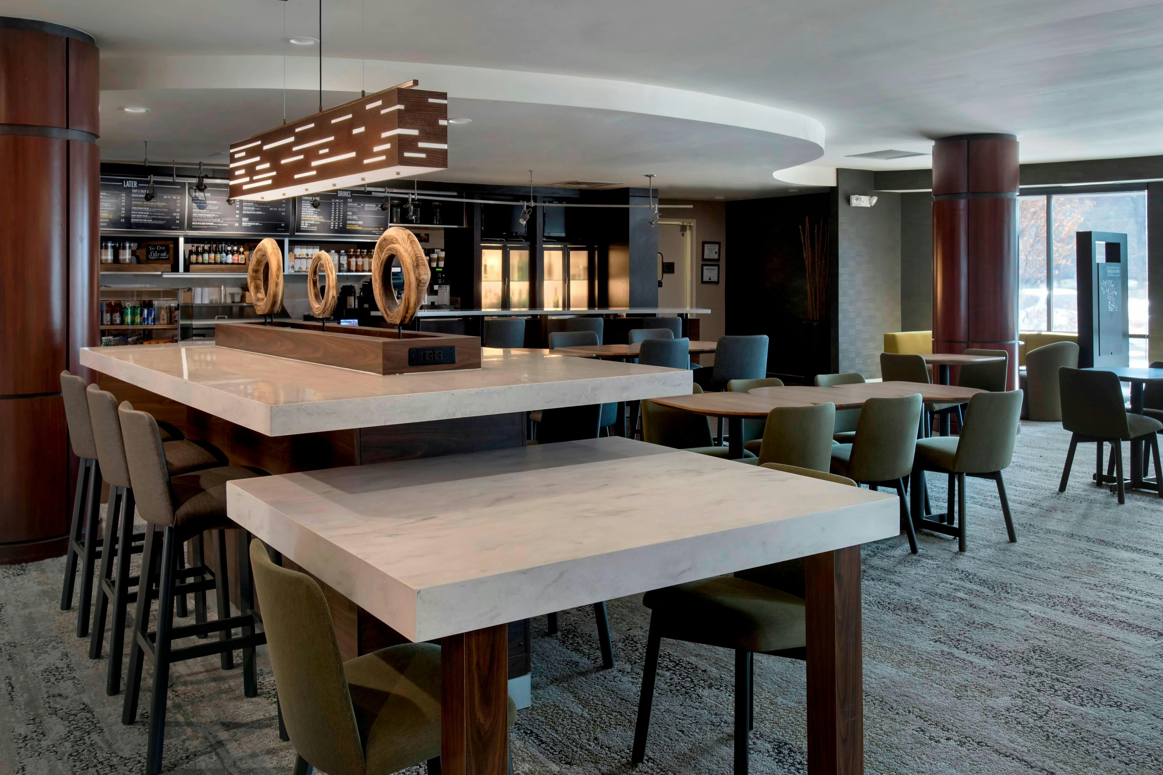 Courtyard by Marriott Lebanon 24/33