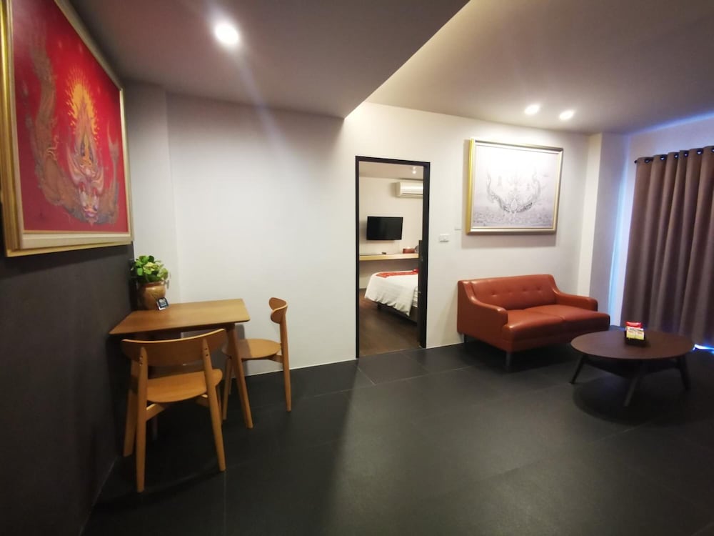 Mandy Nok Hotel 38/46