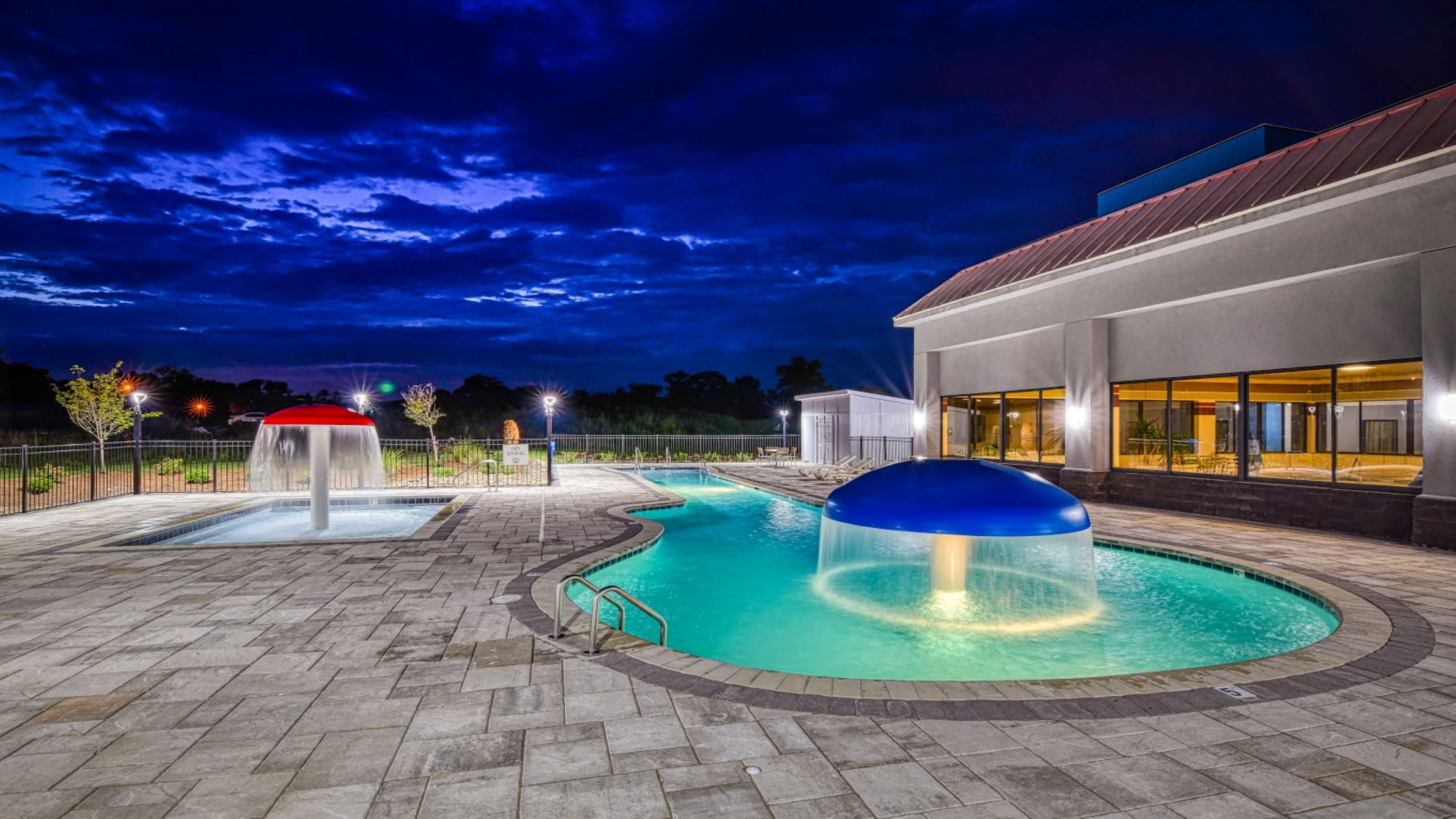 Holiday Inn Express Hotel and Suites Pigeon Forge/Near Dollywood 54/55