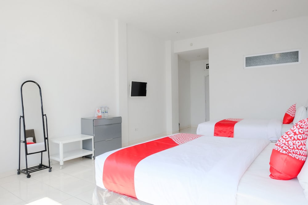 Hotel O Batu near Jatim Park formerly Villa Bukit Panderman Residence 23/49