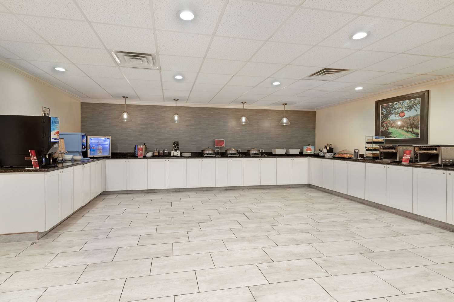 Best Western Plus Plattsburgh 2/47