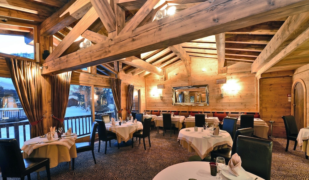 Hôtel Tsanteleina 42/50