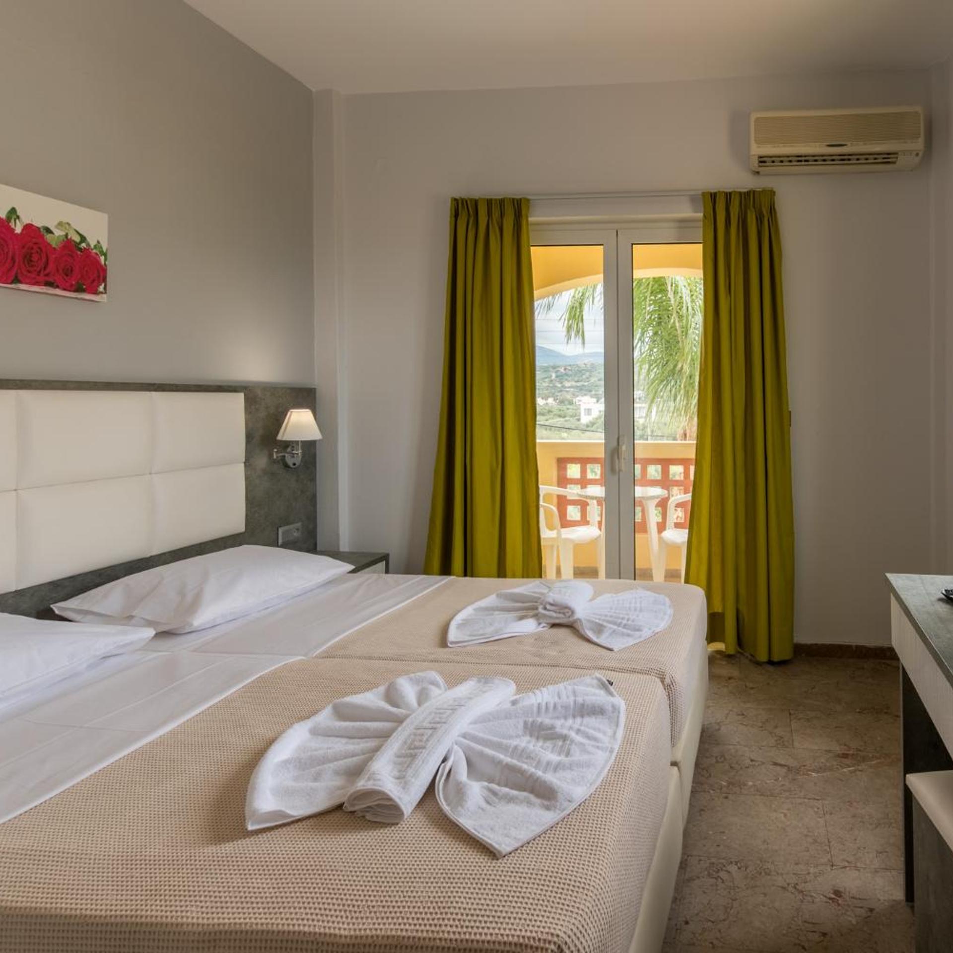 Maria Hotel 8/56