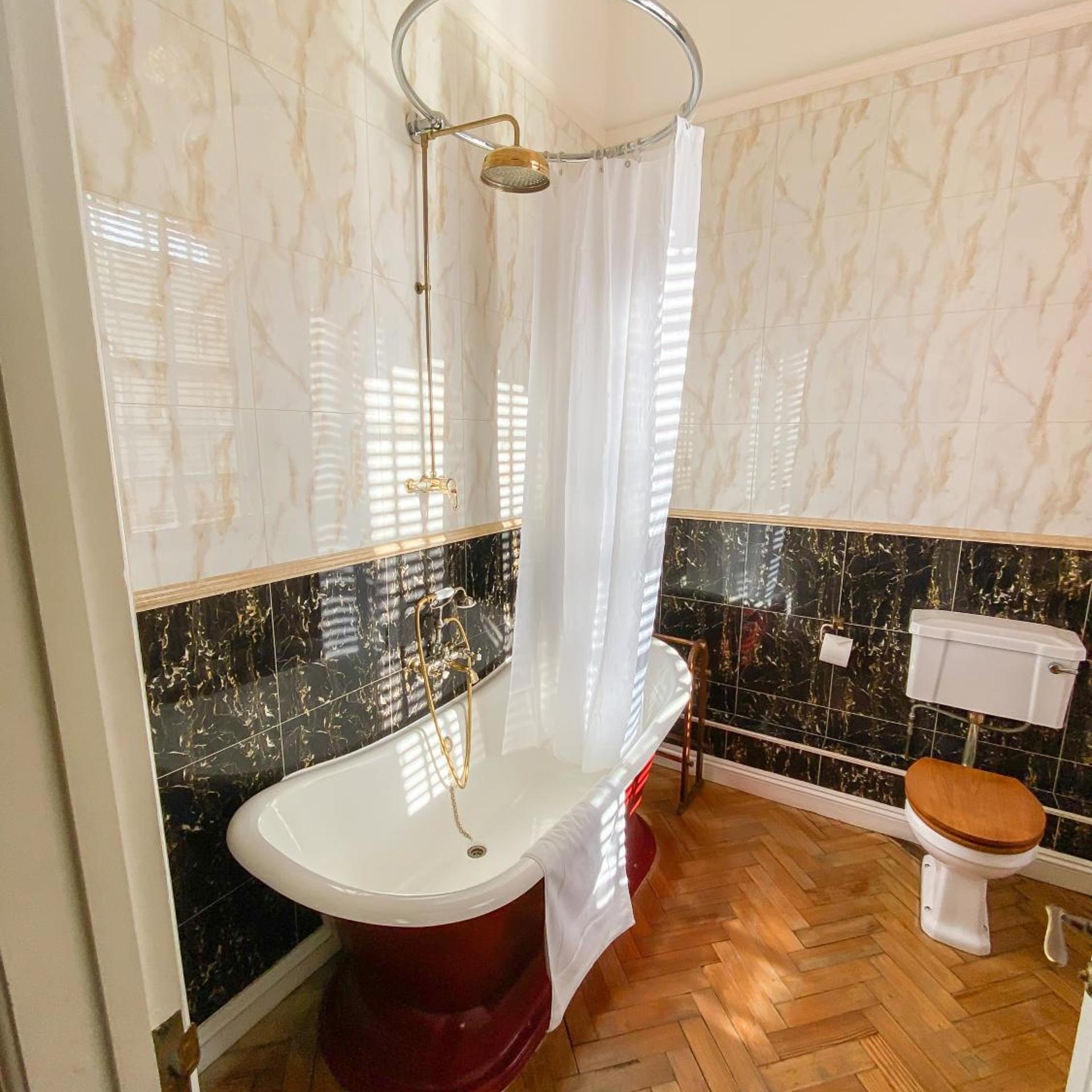 Junior Suite 8/10