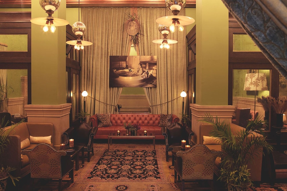 Soho Grand Hotel 54/73
