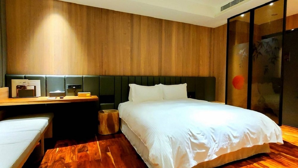 JSL hotel 27/70