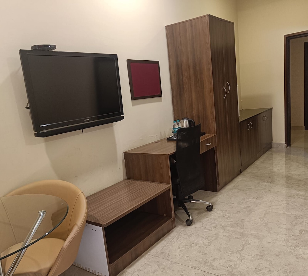 CHRIS HOTEL WHITEFIELD 44/50
