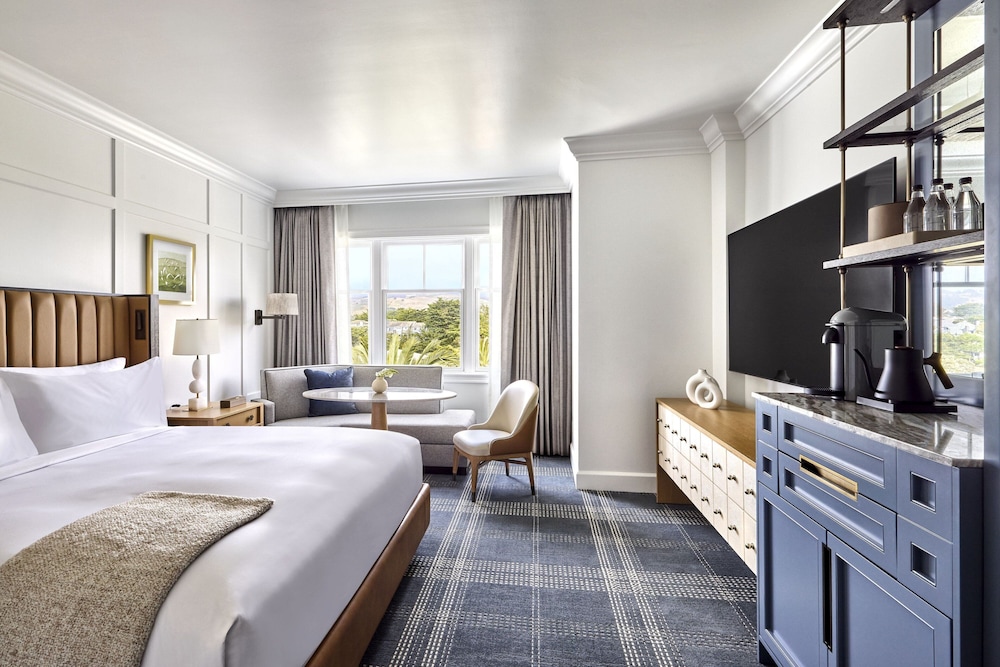 غرفة ديلوكس بسرير كينج، The Ritz Carlton Half Moon Bay 2/7