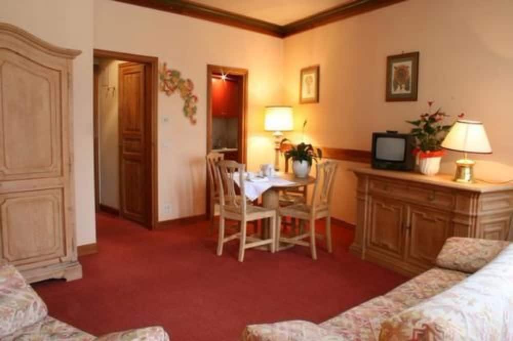 Hotel Residence Catturani 20/37