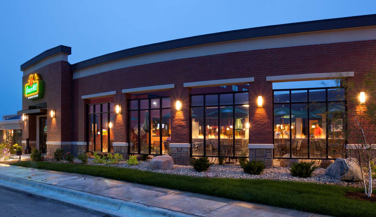 Best Western Plus Willmar 2/58