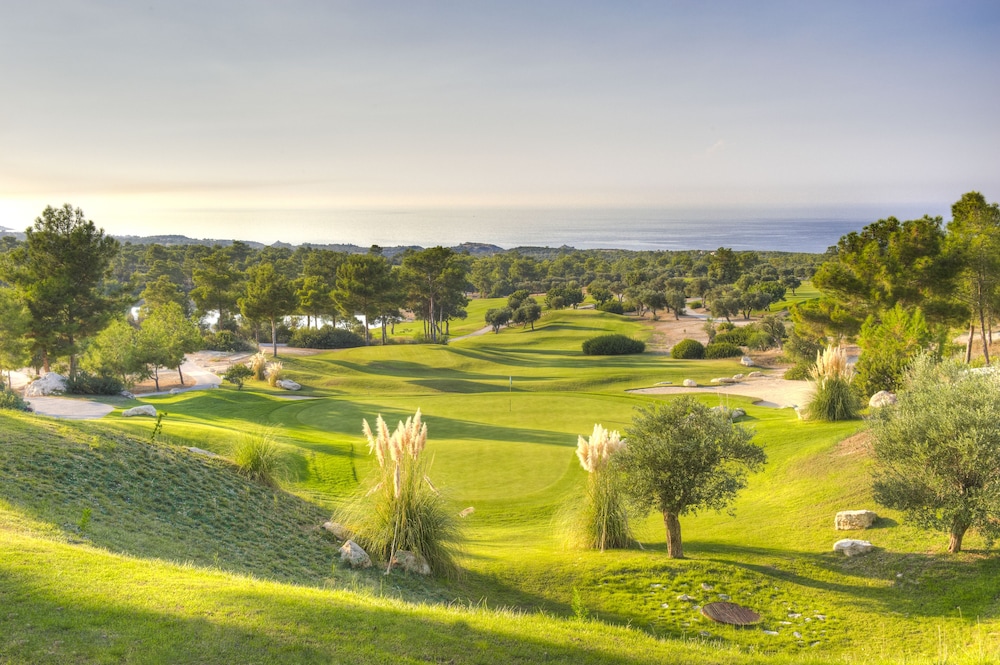Korineum Golf & Beach Resort 26/33