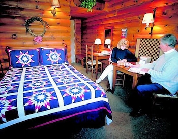 Snyder Apos S Shoreline Inn 18/73