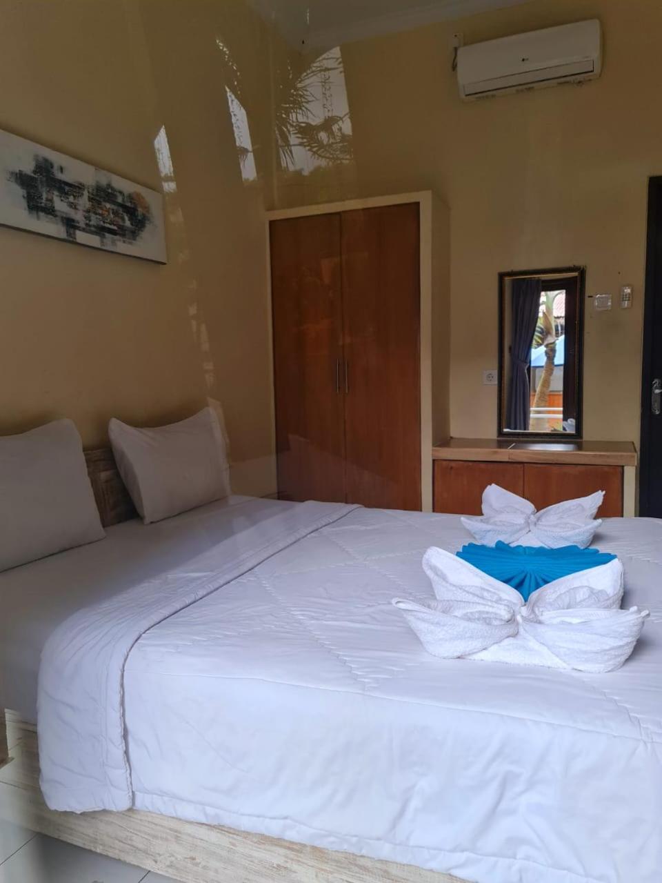 Ratu Guest House 4/18