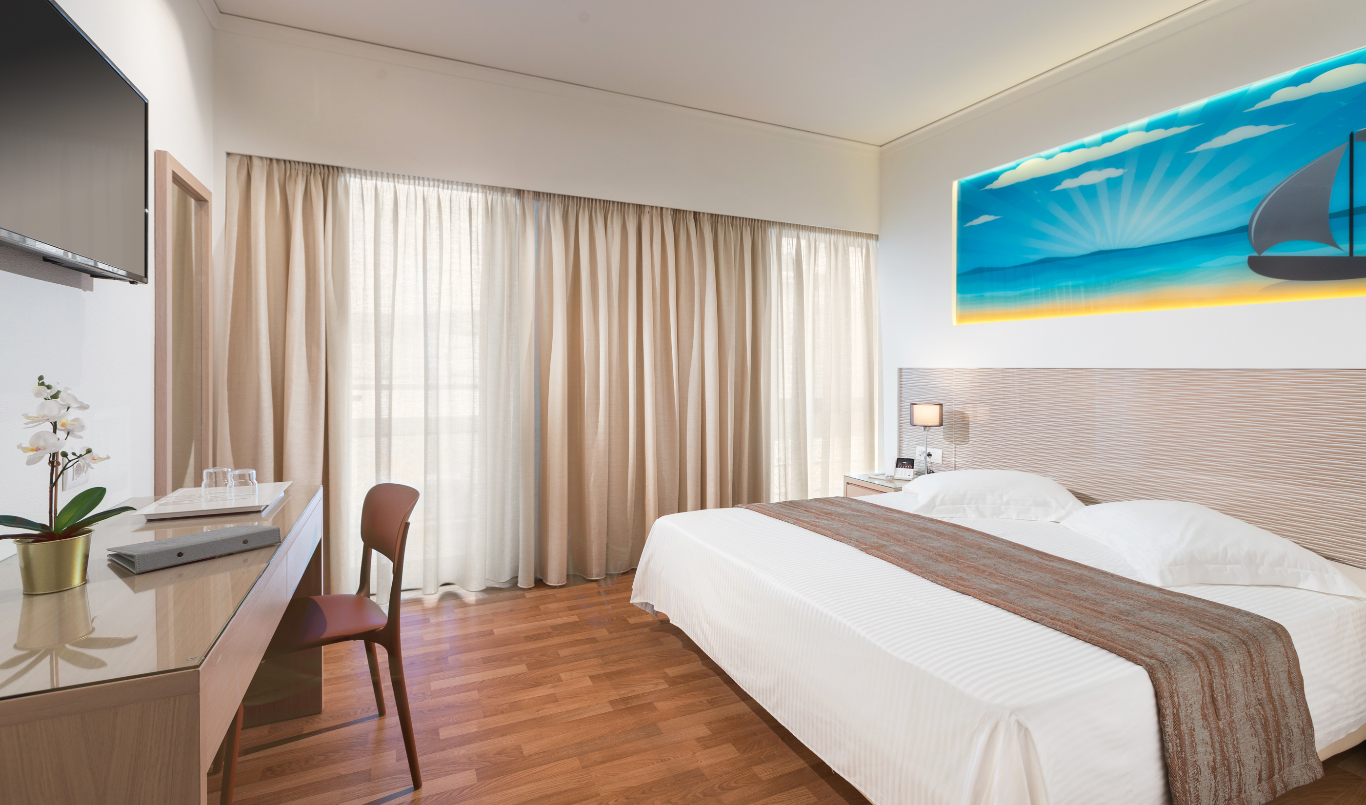 DOUBLE ROOM