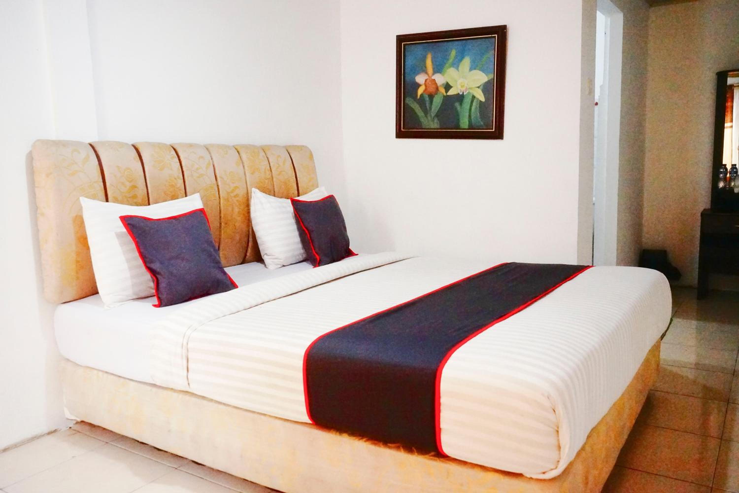 DELUXE, DOUBLE BED