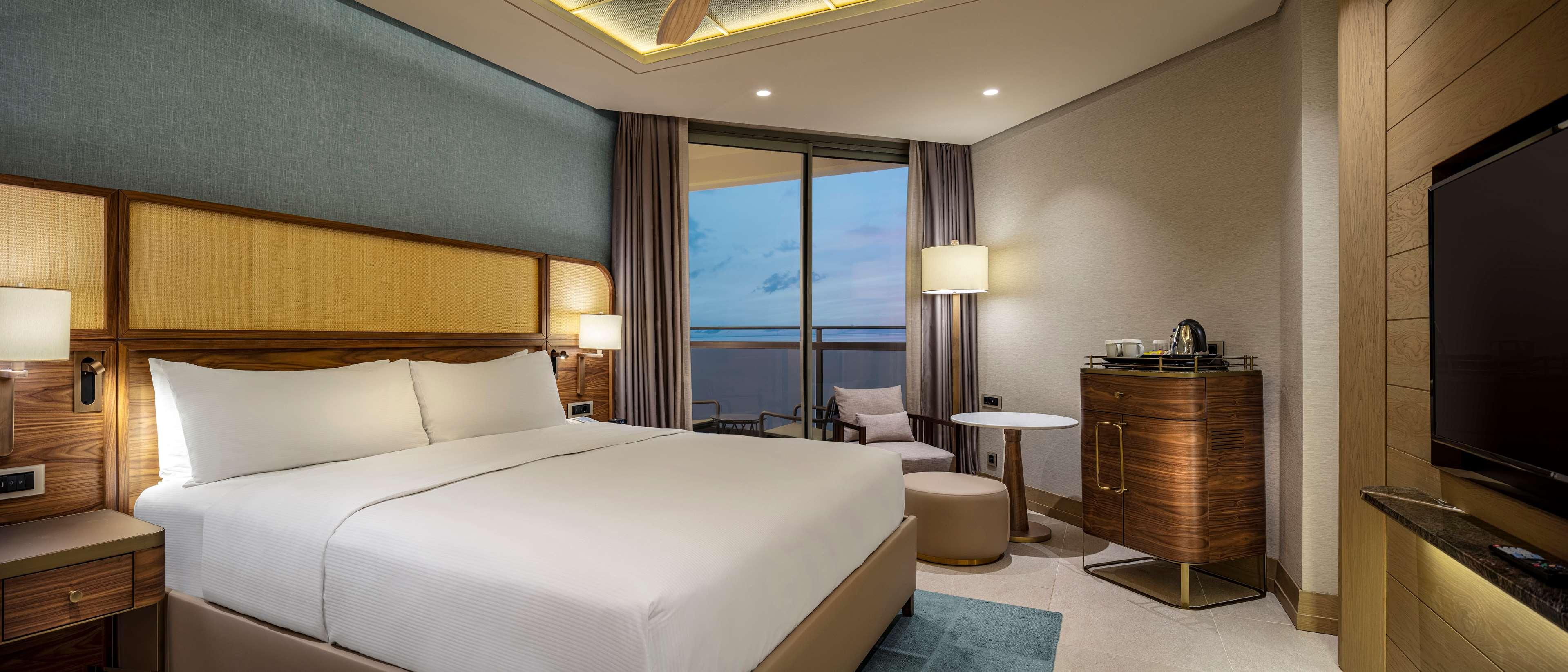 Executive, King Bed, Sea View, Lounge Access