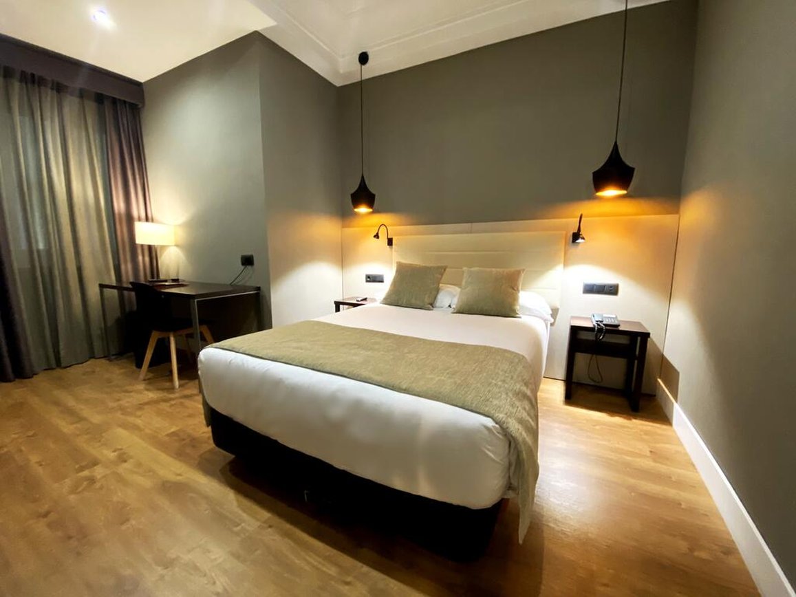 Hotel Cortezo 23/80