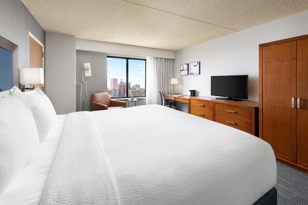 Room, King Bed