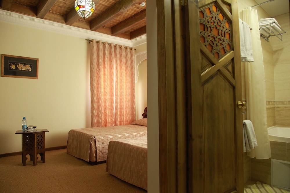 Kukaldosh Hotel 13/73