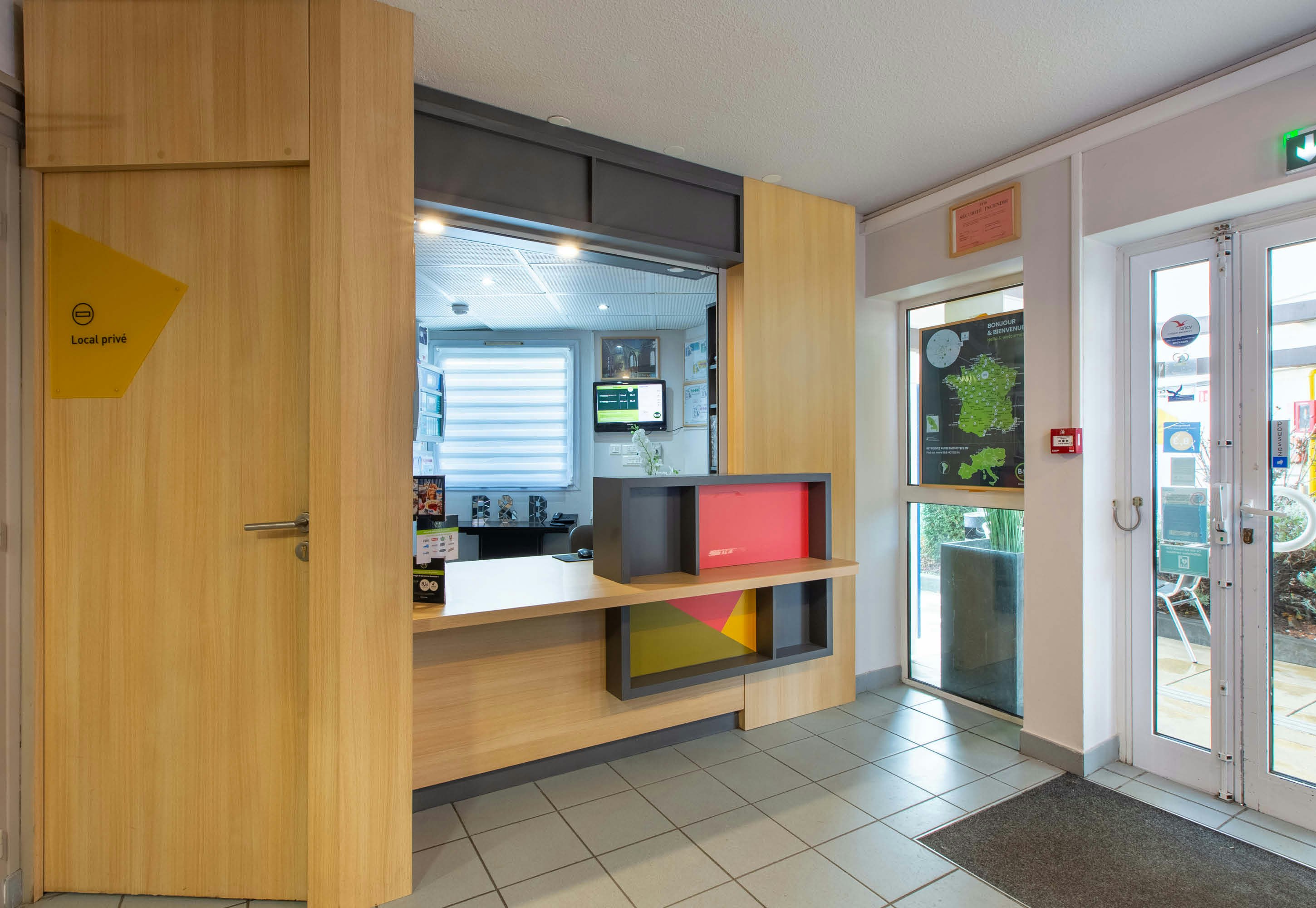 Lobby at B&B HOTEL Blois Sud Vineuil, VINEUIL