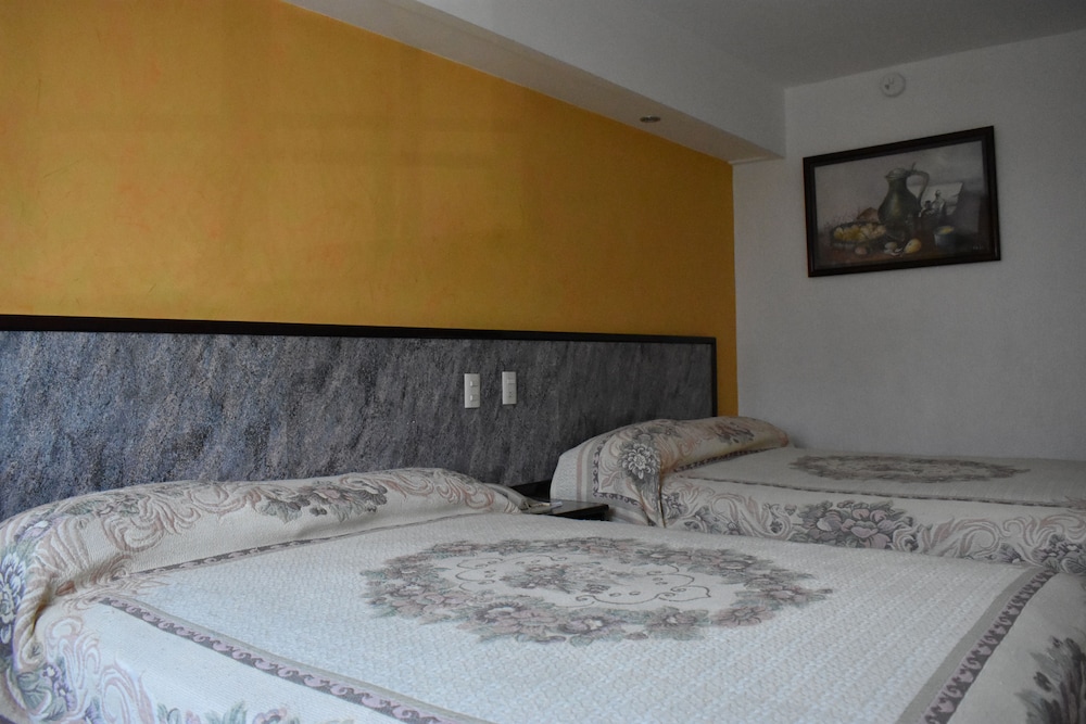 Hotel Baluarte 31/73