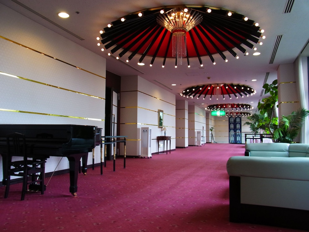 Hotel Pearl Garden 4/32