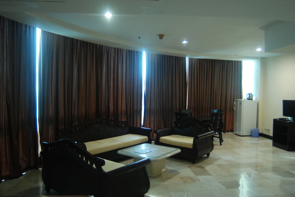 Golden Peak Hotel and Suites powered by Cocotel 46/63