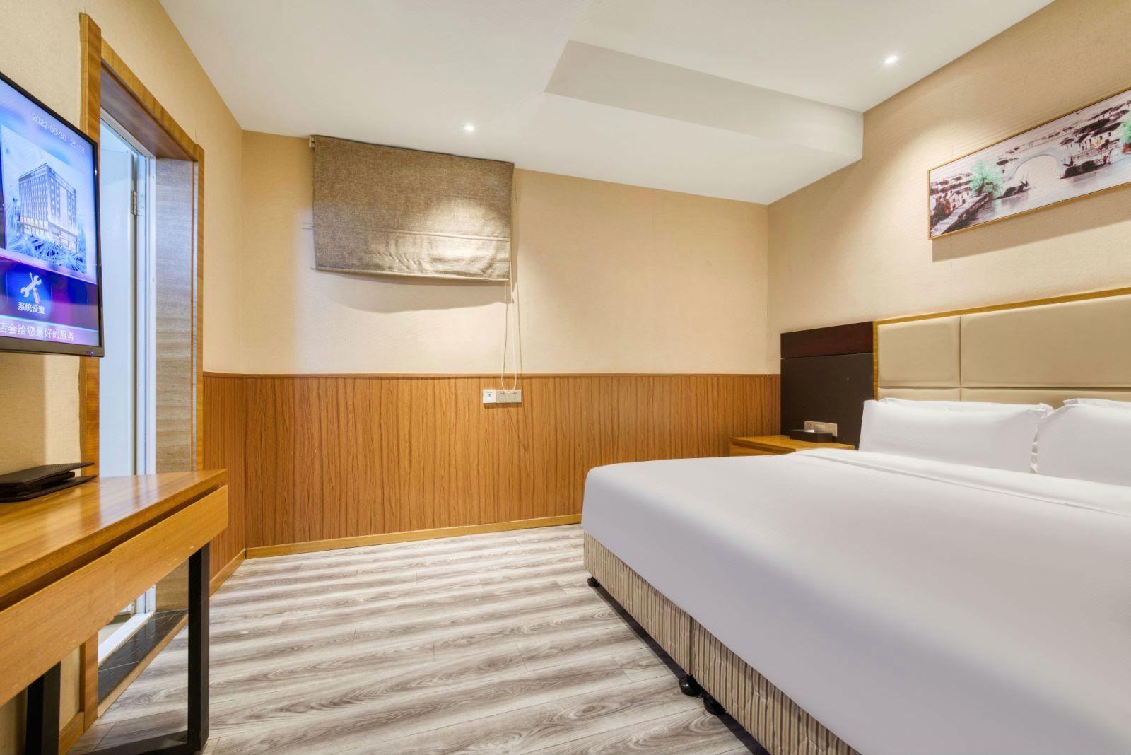 Budget, Twin Beds, No Window