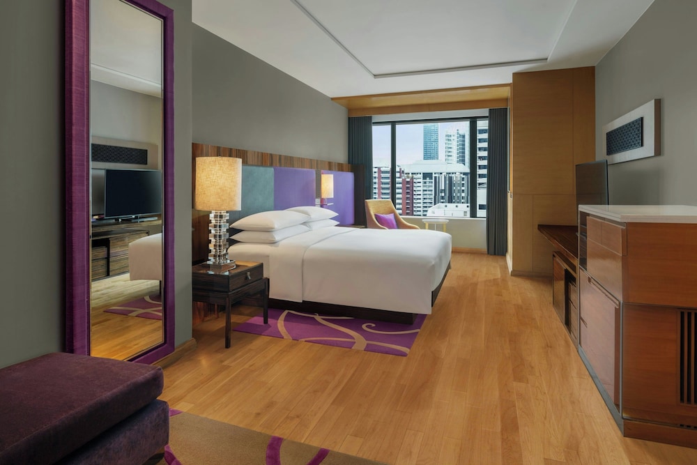 جناح كلوب بسريرين مزدوجين بـ3 غرف نوم، Renaissance Bangkok Ratchaprasong Hotel 5/9