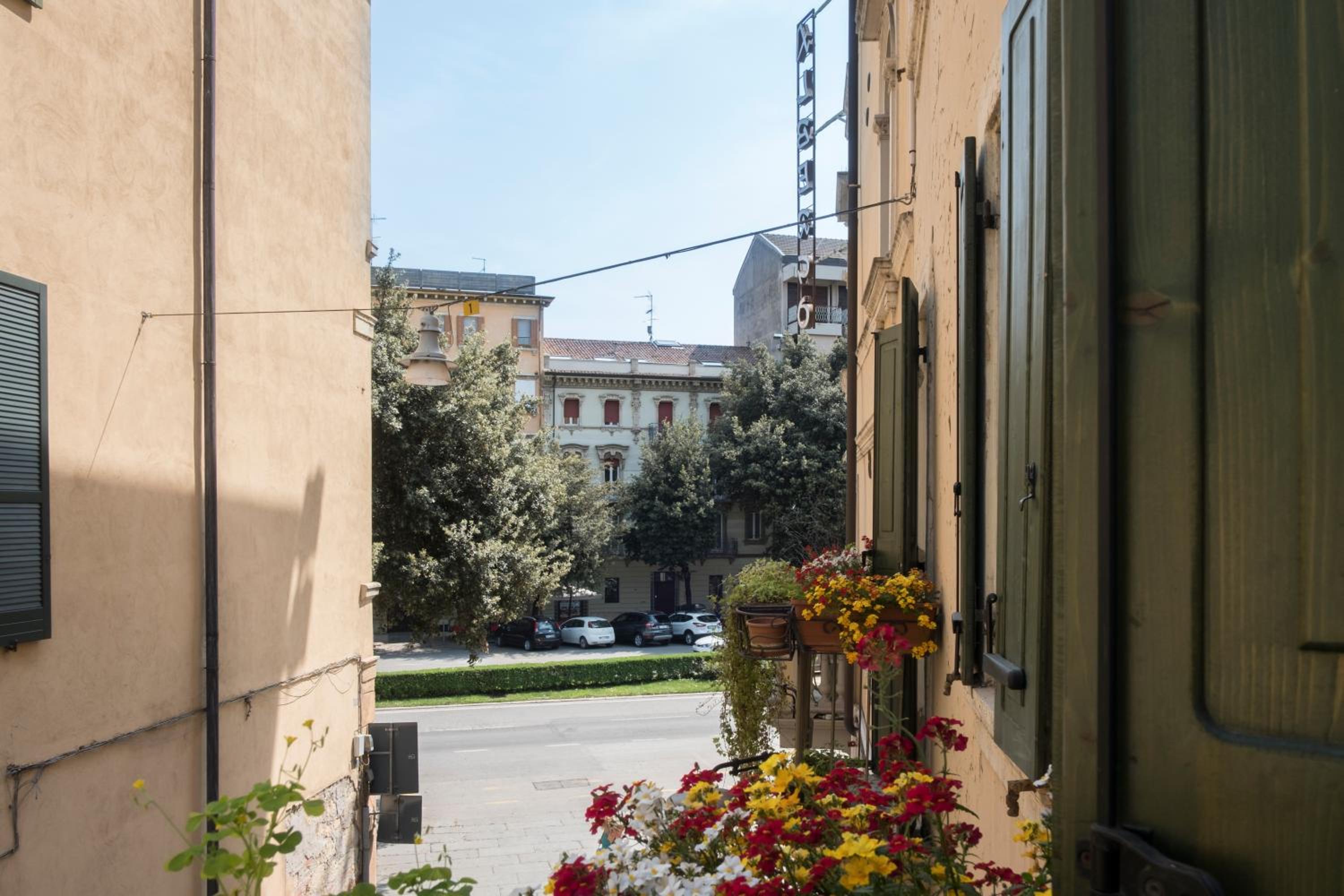 Albergo Trento 48/51