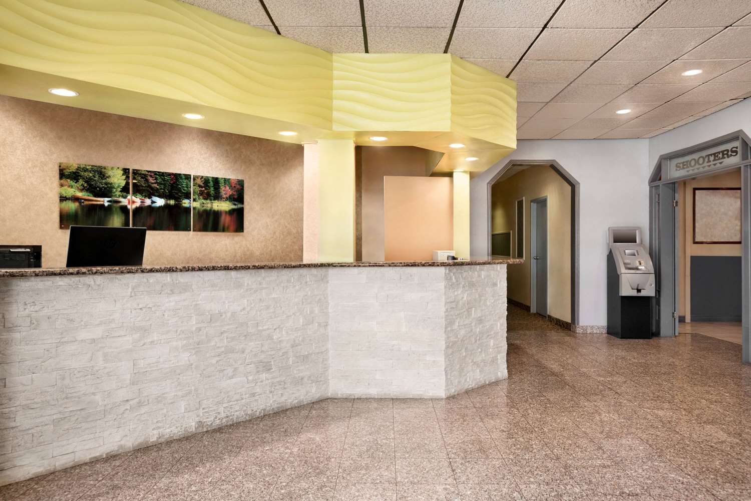 Days Inn by Wyndham Ste. Helene-de-Bagot 3/45