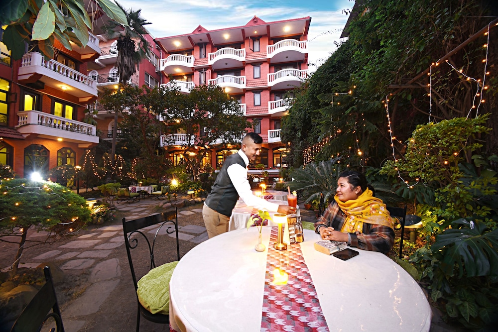 Nirvana Boutique Hotel 40/50