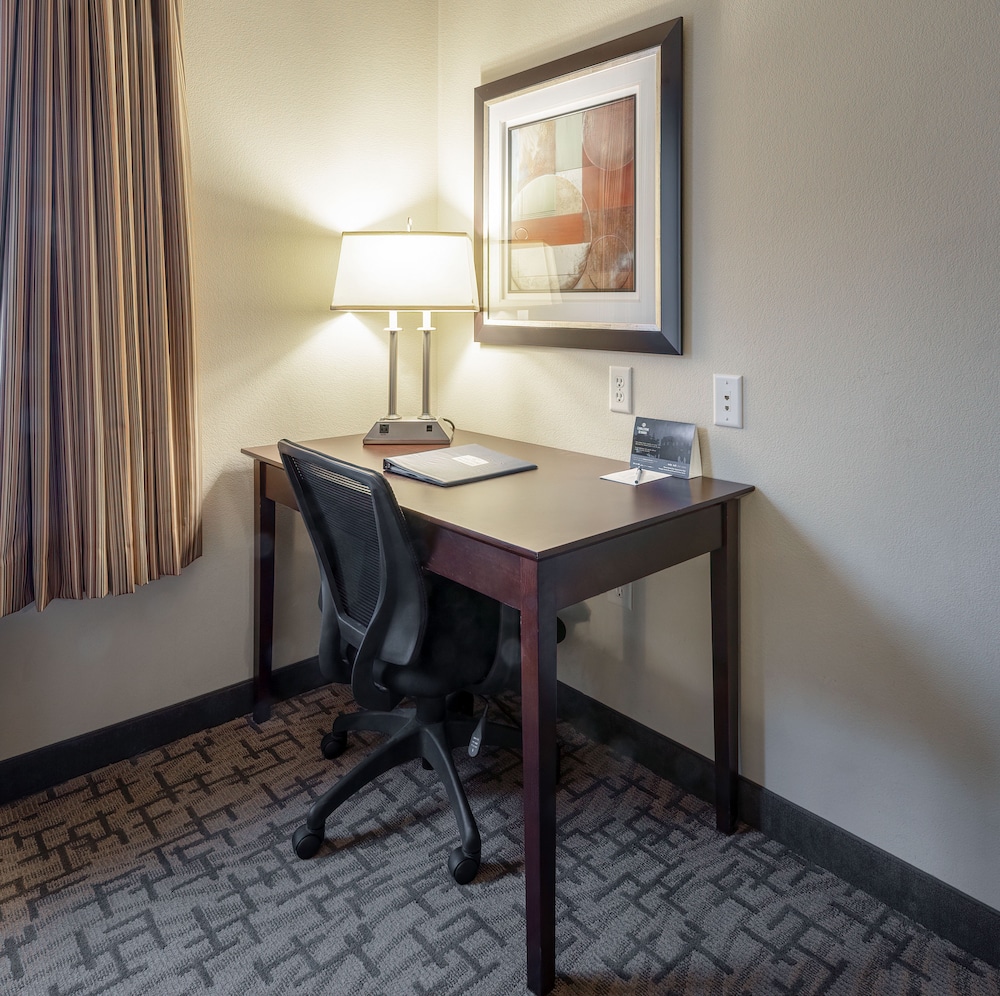 Cobblestone Inn & Suites Durand 44/45