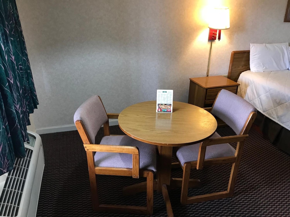 Econo Lodge Calhoun North Damascus 31/41