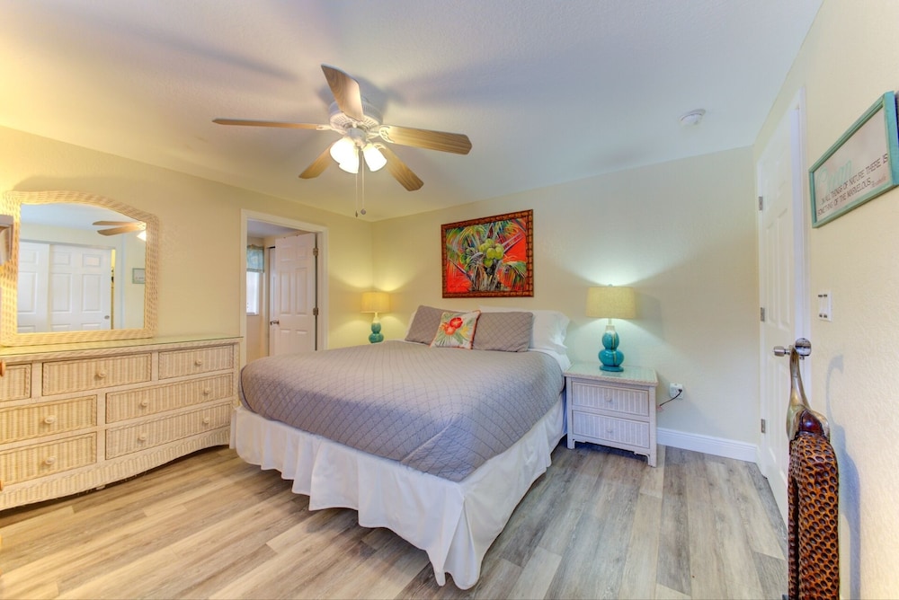 The Ringling Beach House 35/75