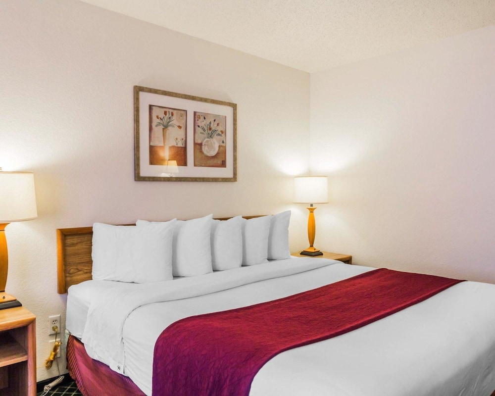 Quality Inn & Suites Golden - Denver West 15/41
