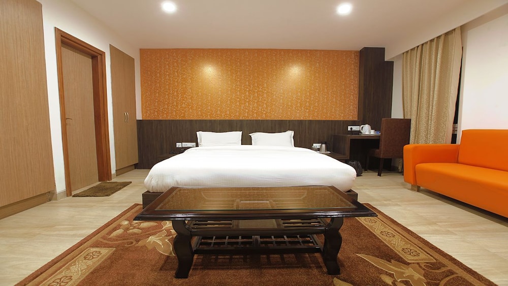 Hotel Santosh Dham 4/16