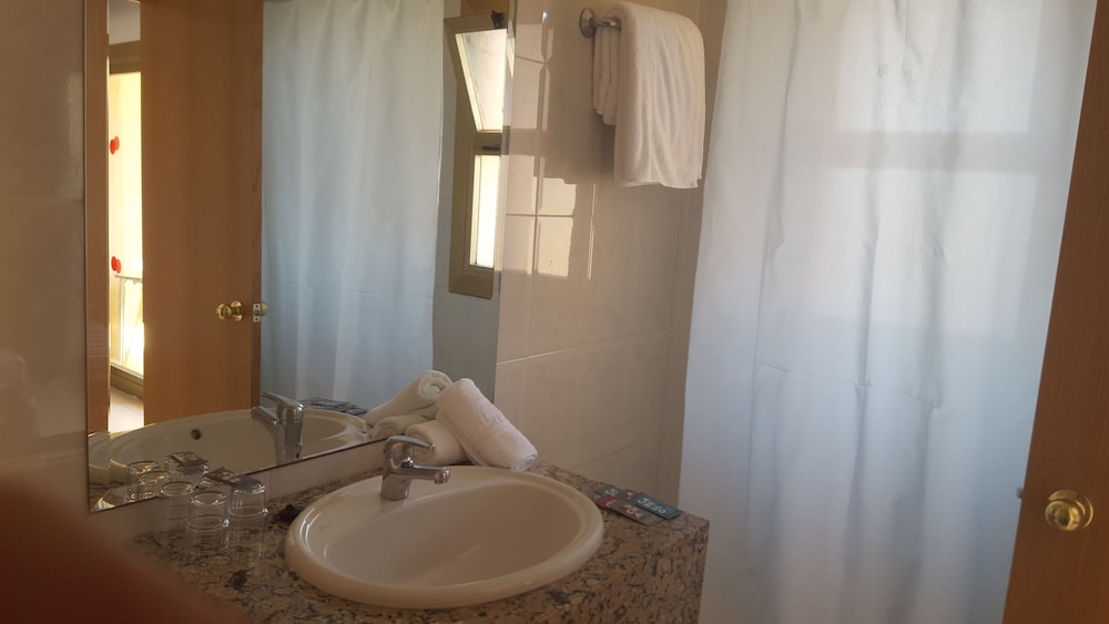 Bon Repos Hotel 24/25