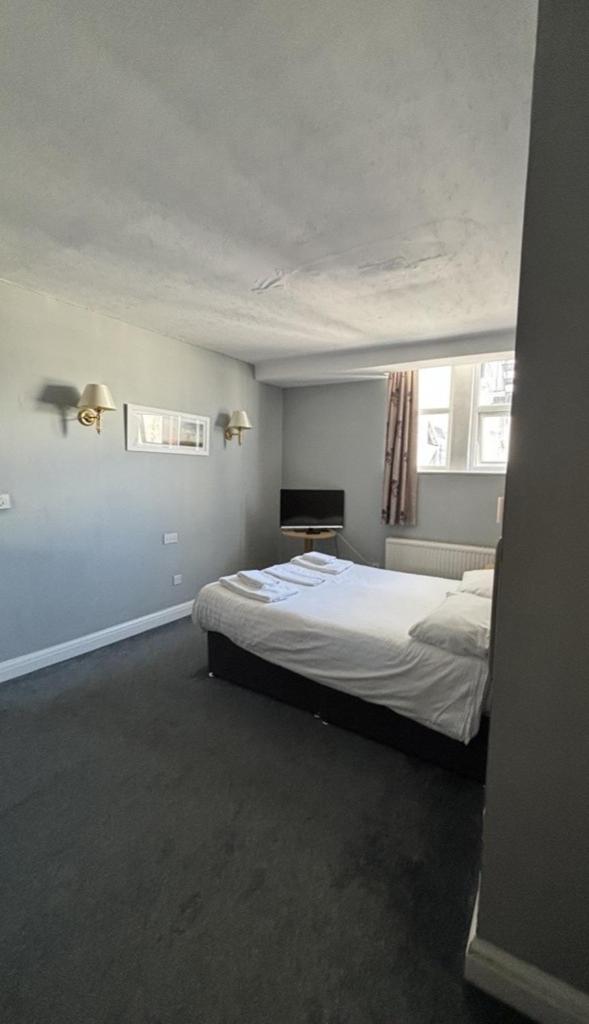 غرفة صغيرة بسرير مزدوج، Burlington Hotel 5/10