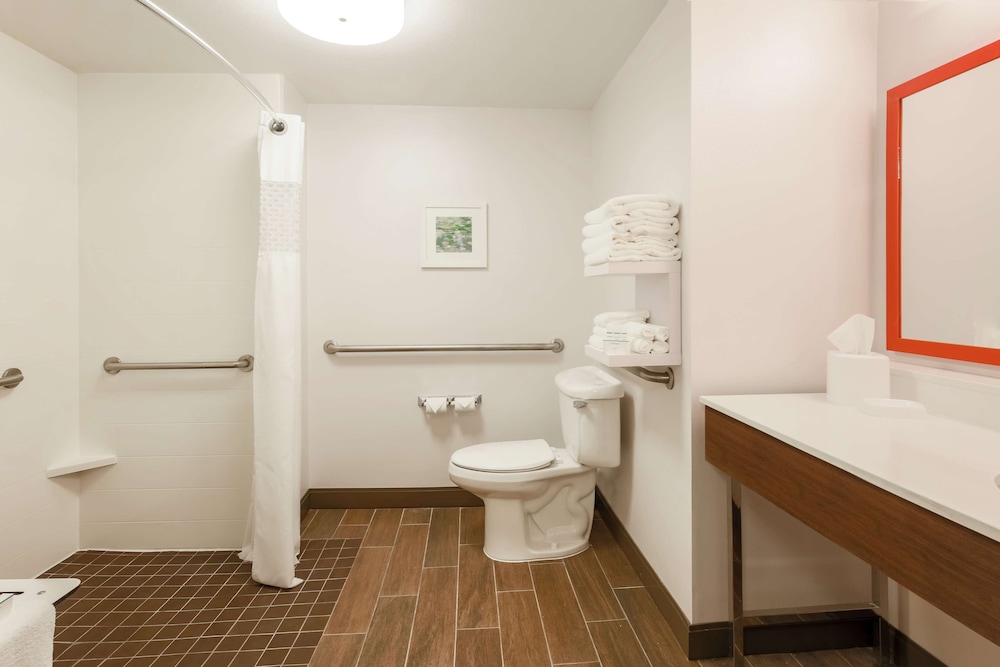 Hampton Inn & Suites Tallahassee I-10 9/48