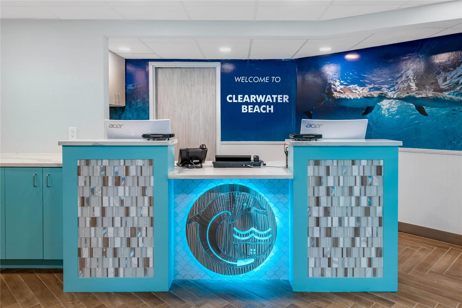 Winter the Dolphins Beach Club, an Ascend Collection Hotel 4/18