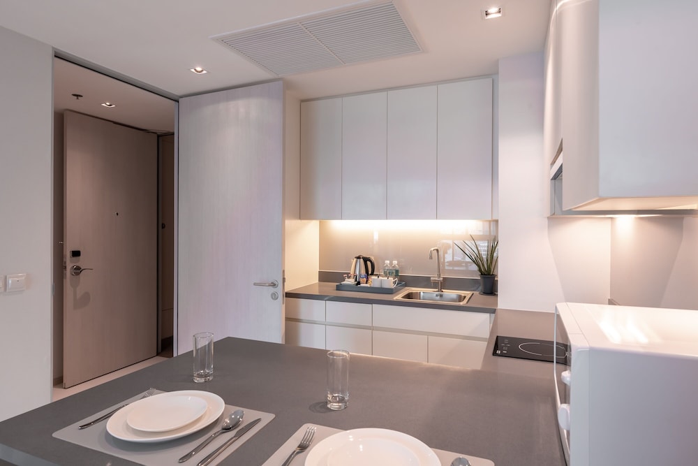 Jasmine 59 Hotel 30/75