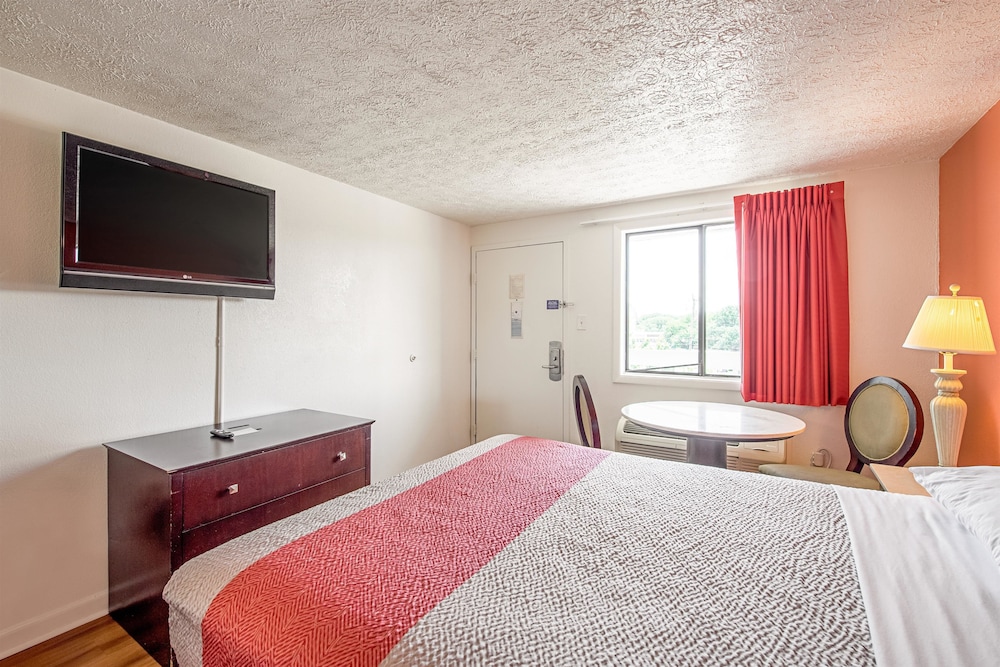 Budget Inn Norfolk Va 13/42