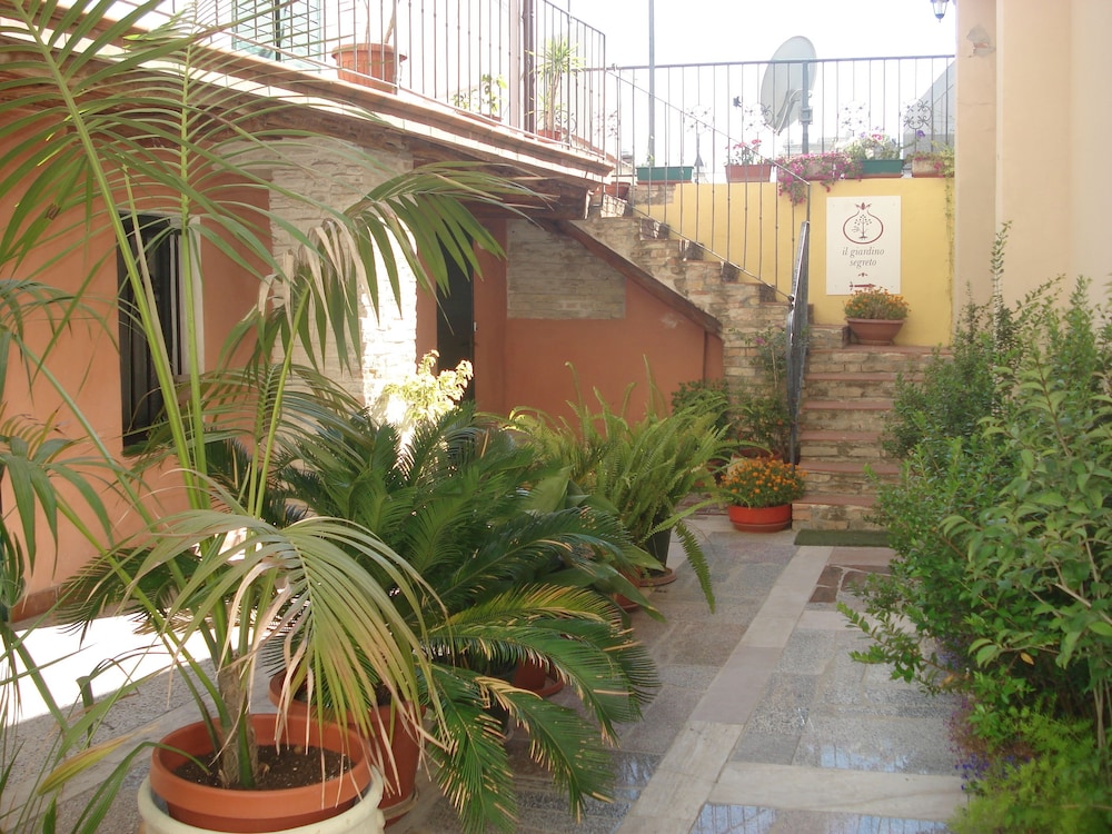 Il Giardino Segreto 34/38
